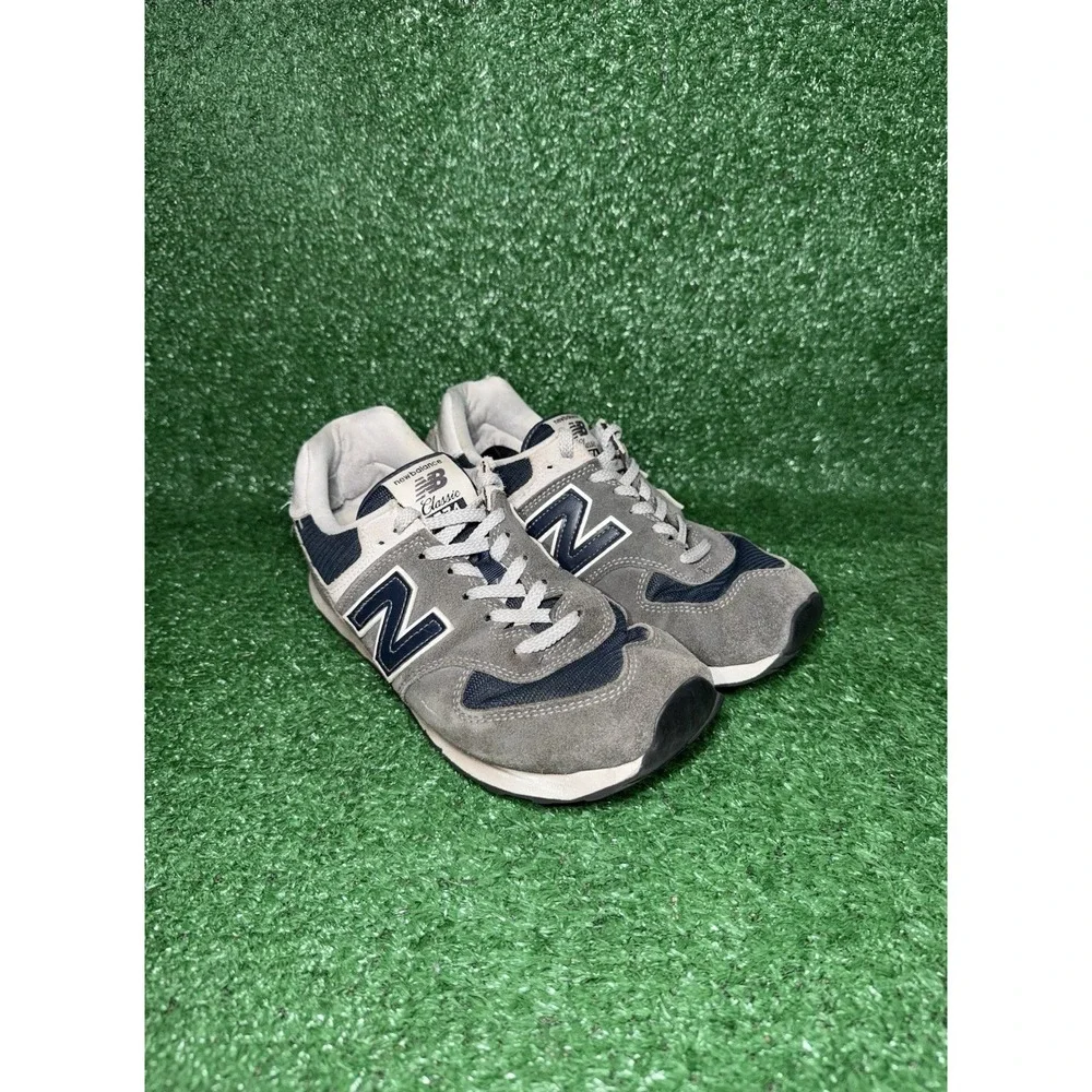 New Balance 574 Mens Size 7.5 2E Wide Blue Running Shoes Athletic Sneakers